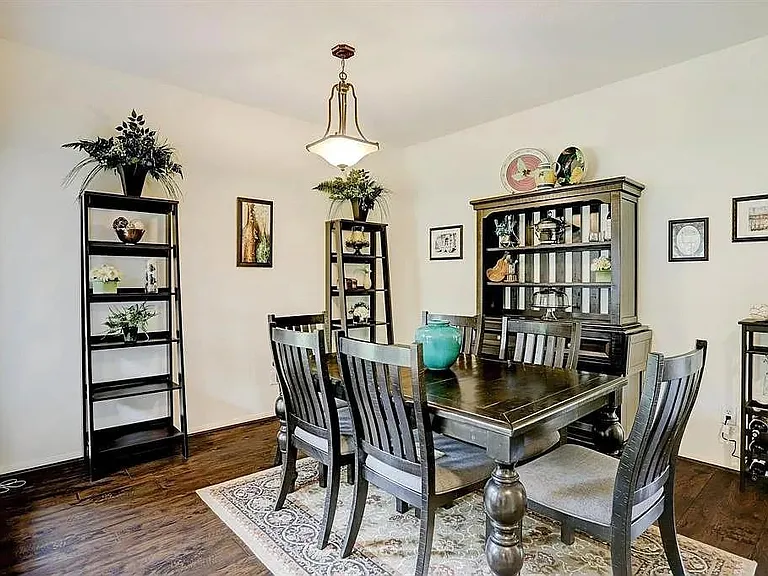 635 Presley Way — Photo 7