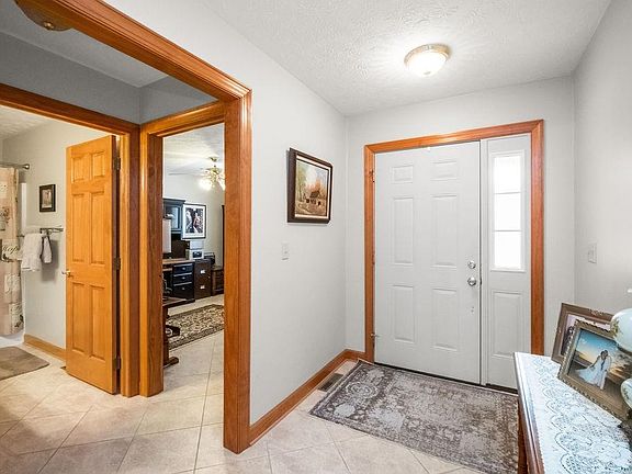 4th image of 102 Private Drive 203