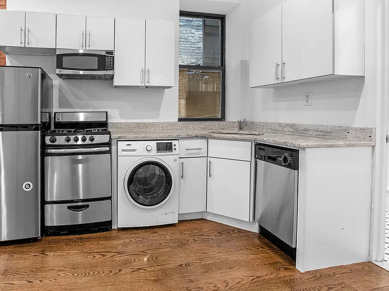 206 W 88th St #1R — Photo 5
