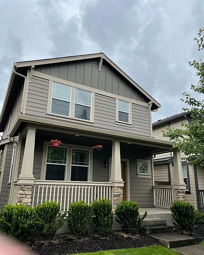 379 SW 203rd Ter Photo 1