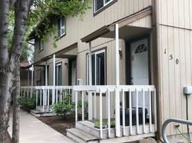 150 NE 5th St, Bend, OR