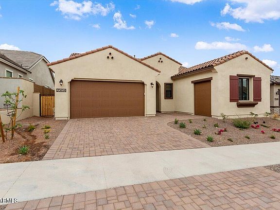 2nd image of 20654 W San Juan Avenue