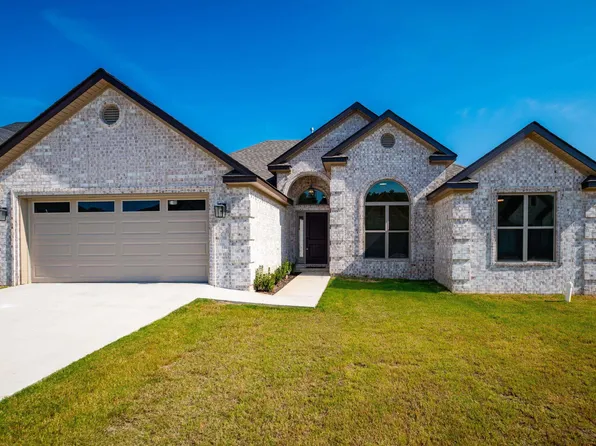 71 Corniche Cv, Maumelle, AR 72113