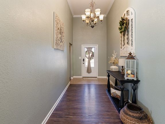 2nd image of 13742 Cantebury Ave