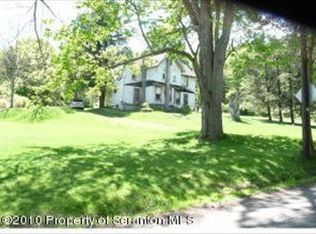 1327 Glenview Rd, Clarks Summit, PA 18411