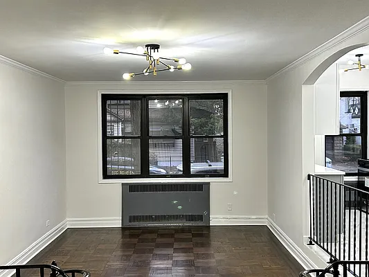 Rented by Nachman Weingarten, LREB | media 5