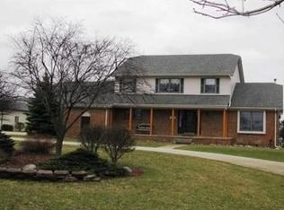 16015 Almont Rd, Allenton, MI 48002