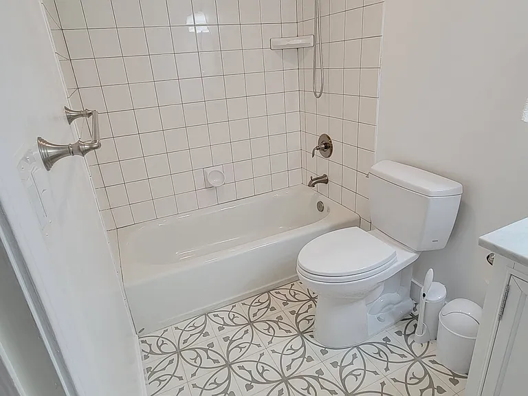 1325 Corte De Los Vecinos — Photo 6