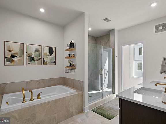 4th image of 21748 Dollis Hill Ter