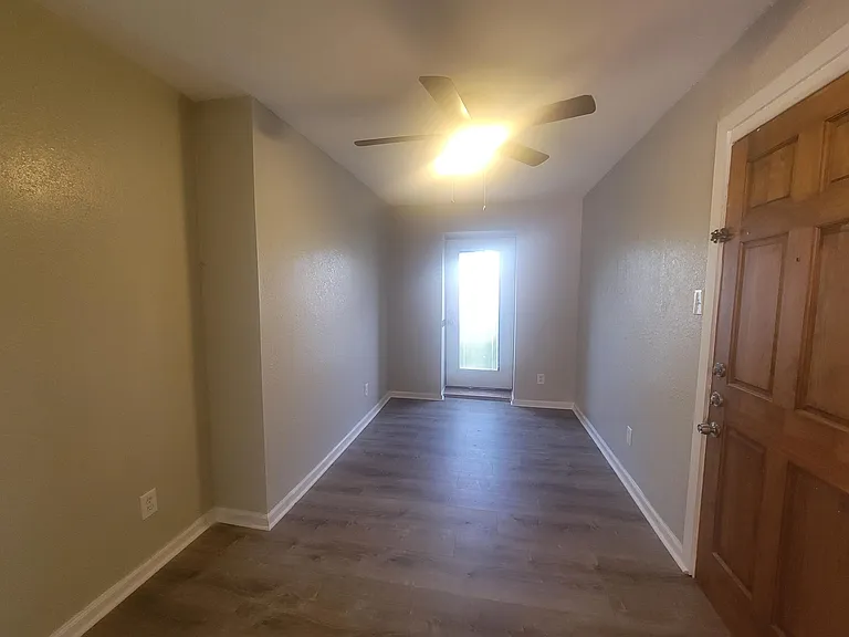 3609 Avenue S 1/2 — Photo 4
