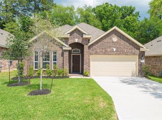67 Hallmark Dr, Panorama Village, TX 77304