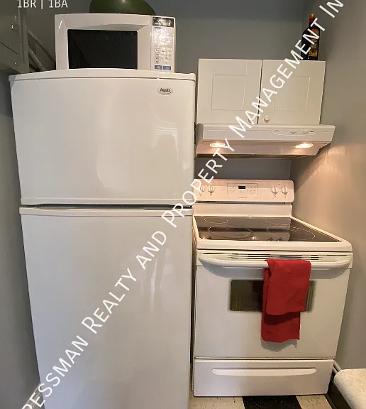 2305 Victoria Ave #410 — Photo 13