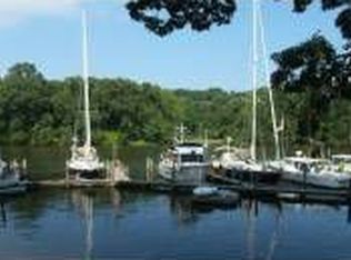 1649 Orchard Beach Rd, Annapolis, MD 21409