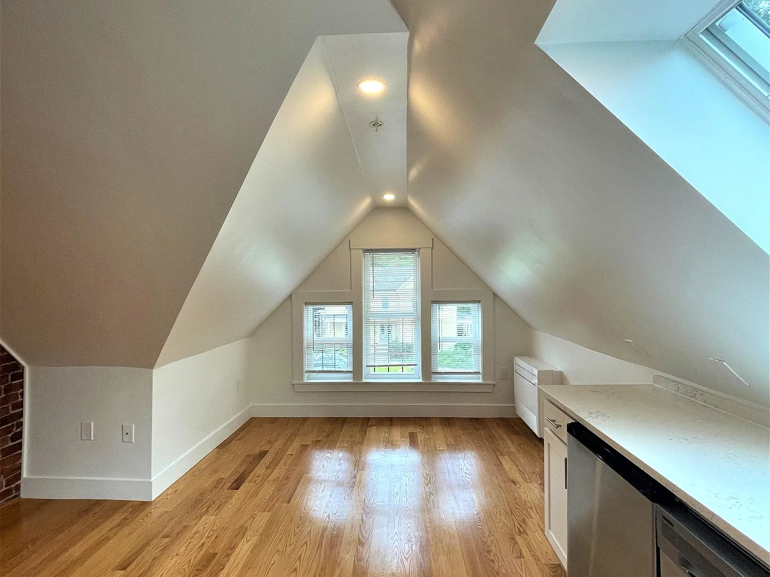 31 Green Street - 13 — Photo 2