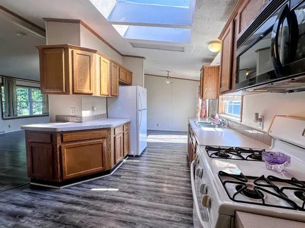 4295 Scarborough Ct #66, Wayland, MI 49348