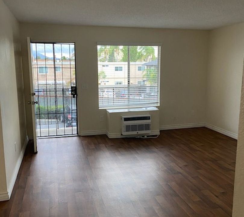 1st image of 1334 N 1st St APT 13