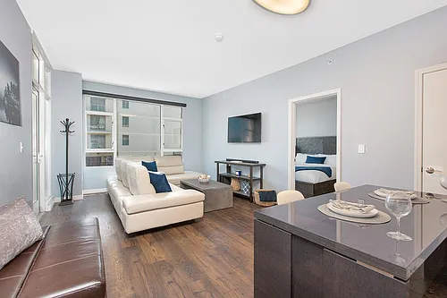 530 K St #814 Photo 1