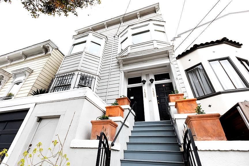 1st image of 1425 Baker St
