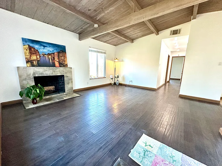 1111 Marionola Way — Photo 5