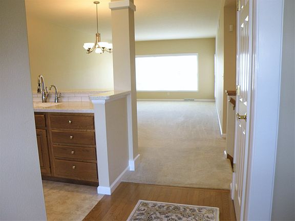 5th image of 1264 Camden Ct
