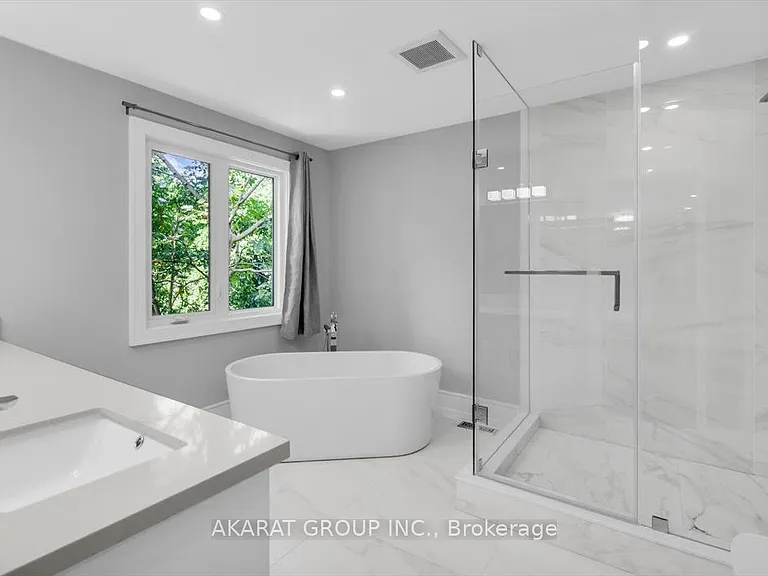 1274 Kings College Dr — Photo 24