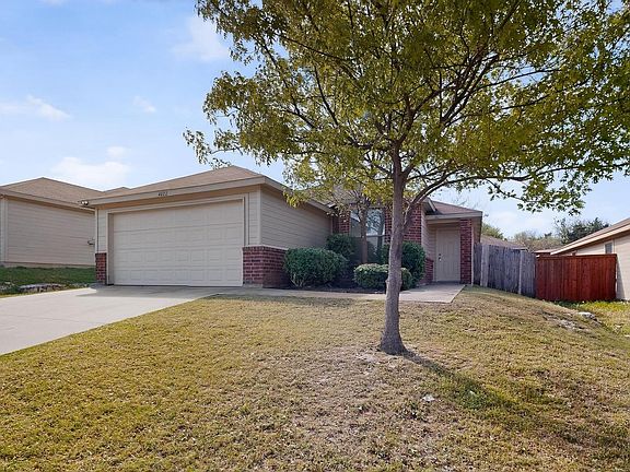 3rd image of 4822 Nuevo Laredo Ct