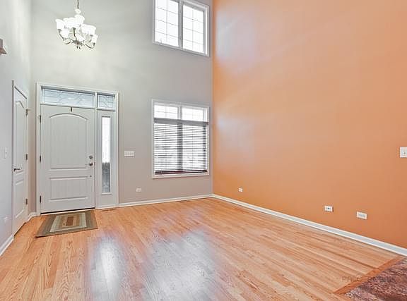 5th image of 223 Newberry Ave
