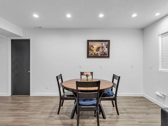 4th image of 5092 W Blythswood Ln