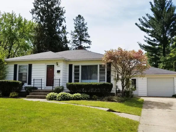 3864 Cheyenne Dr SW, Grandville, MI 49418