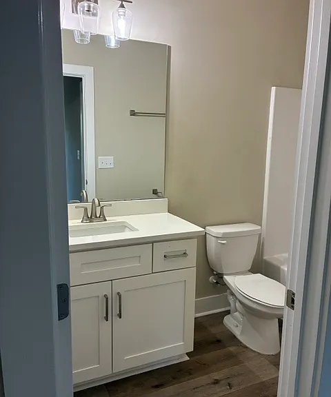 1180 Riverside Ter — Photo 10