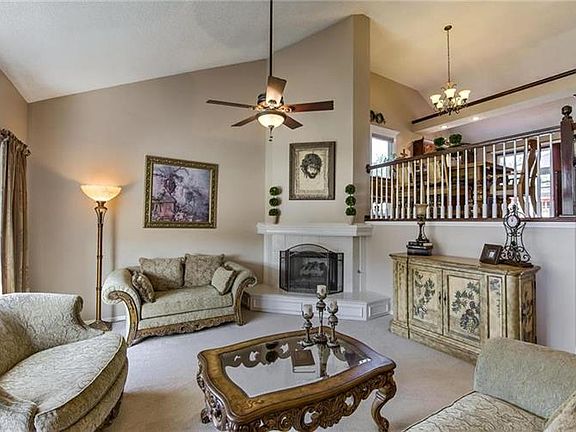 4th image of 308 Killarney Ln