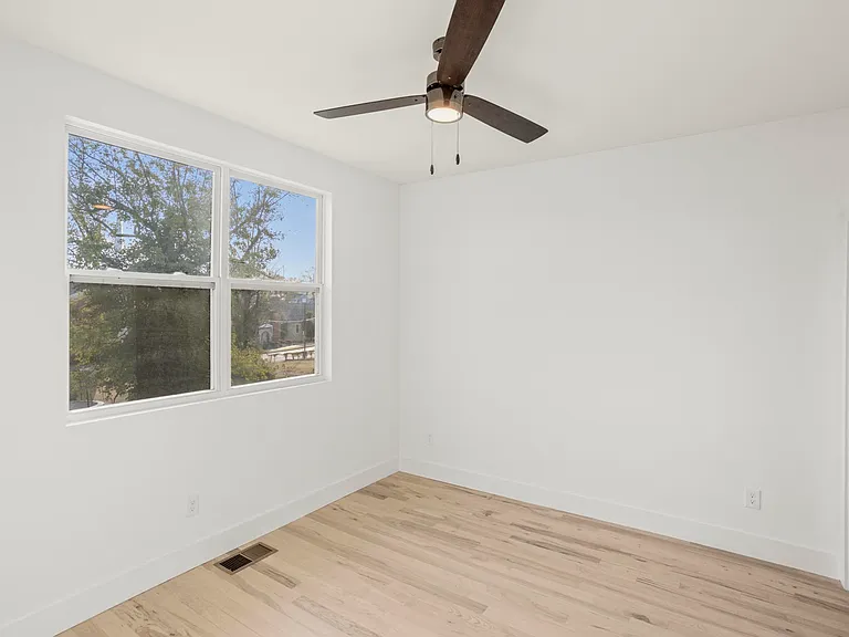11A Garden St #A — Photo 35