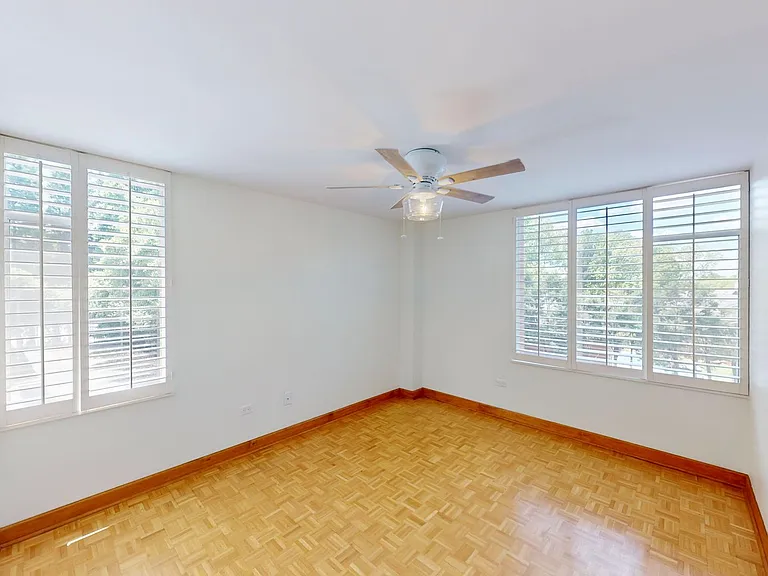 1300 Queens Rd #309 — Photo 25