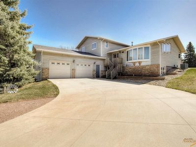 4715 Edgewood Dr, Rapid City, SD, 57702