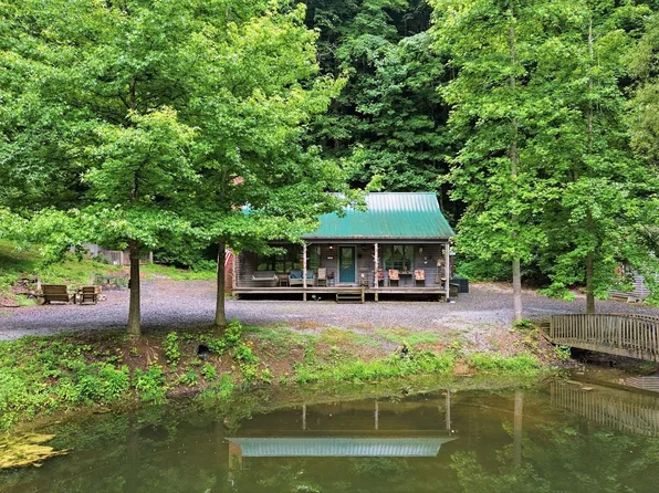 4951 England Valley Rd, Duffield, VA 24244
