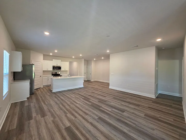 8057 Fir Tree Dr — Photo 4