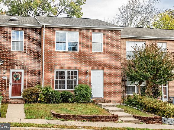 3rd image of 4359 Normandy Ct