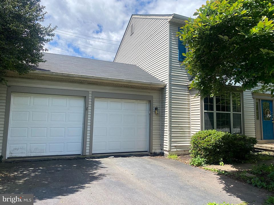 2nd image of 8859 Old Lewis Ct