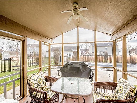 4th image of 6815 Woodford Ln