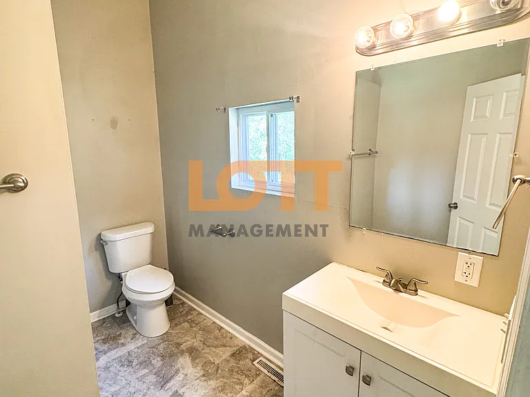 326 Ligon St — Photo 13