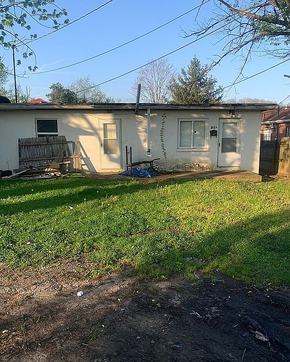 2nd image of 1012 2nd Ave