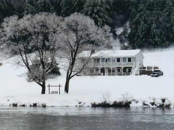 4th image of 227 River Mountain Dr