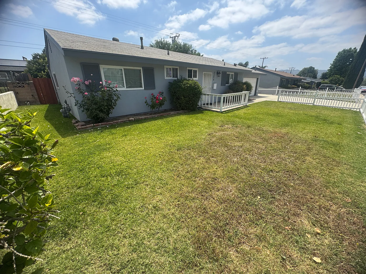 3 bed, 1.5 bath, 1200 sqft, $3,790 — Photo 2
