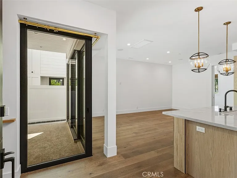 515 1/2 Jasmine Ave — Photo 5