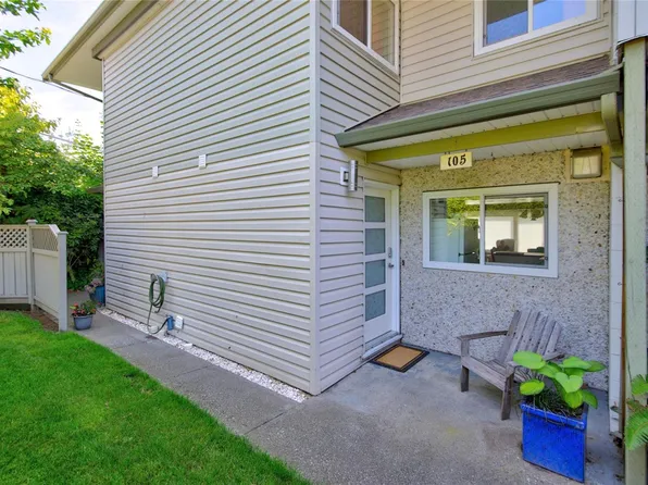 1537 Noel Ave #105, Comox, BC V9M 3H8