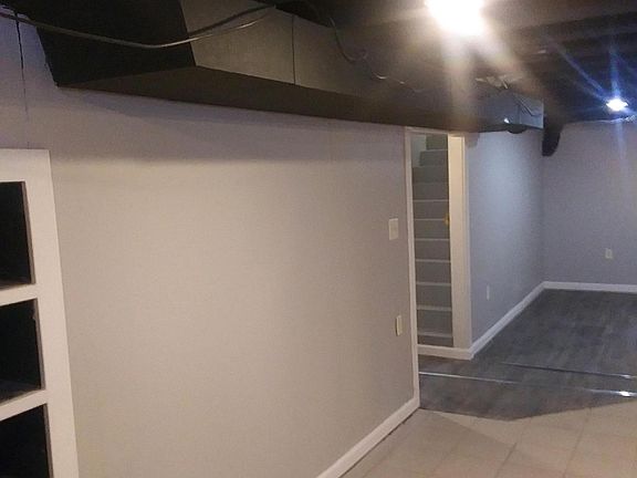 5th image of 1111 S Lincoln Ave