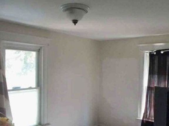 5th image of 265 North Ave