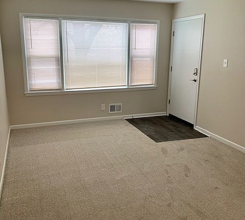 2nd image of 151 S Grand Ave #2