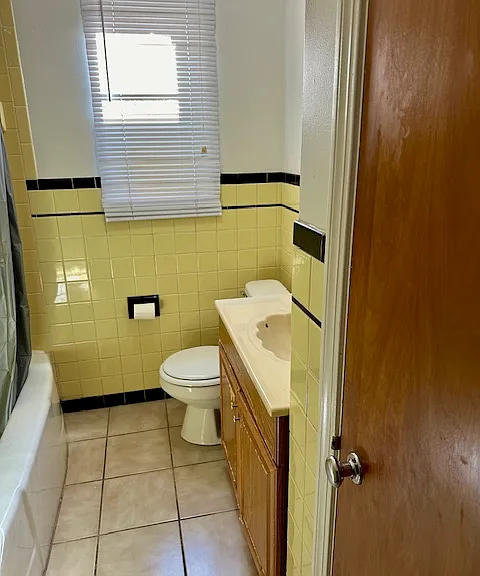 751 Thayer St #1 — Photo 15