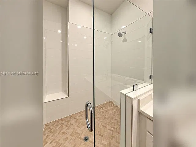 3 bed, 2.5 bath, $4,200 — Photo 4